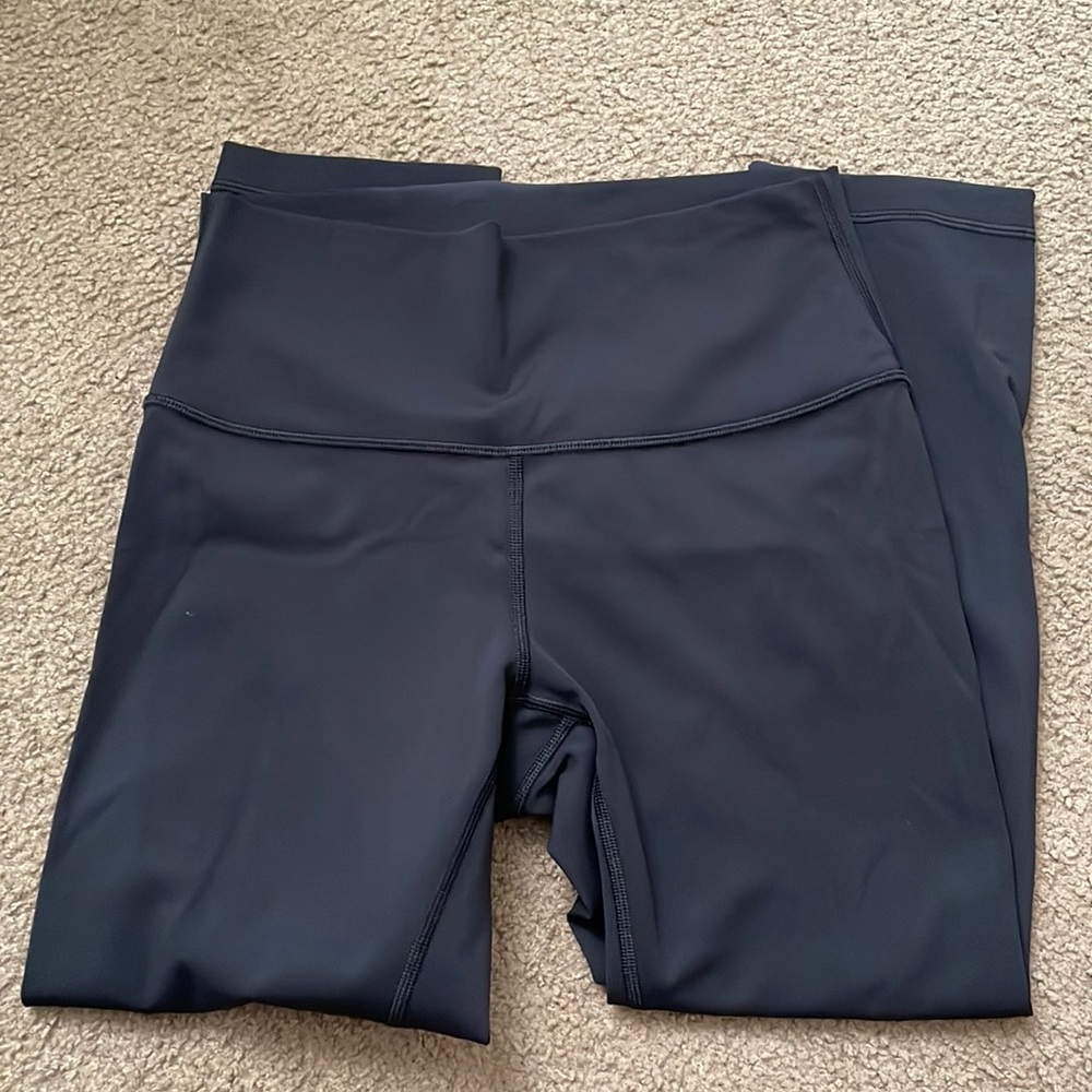 Lululemon black leggings cropped